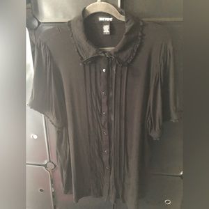 Hot Topic heart Button top